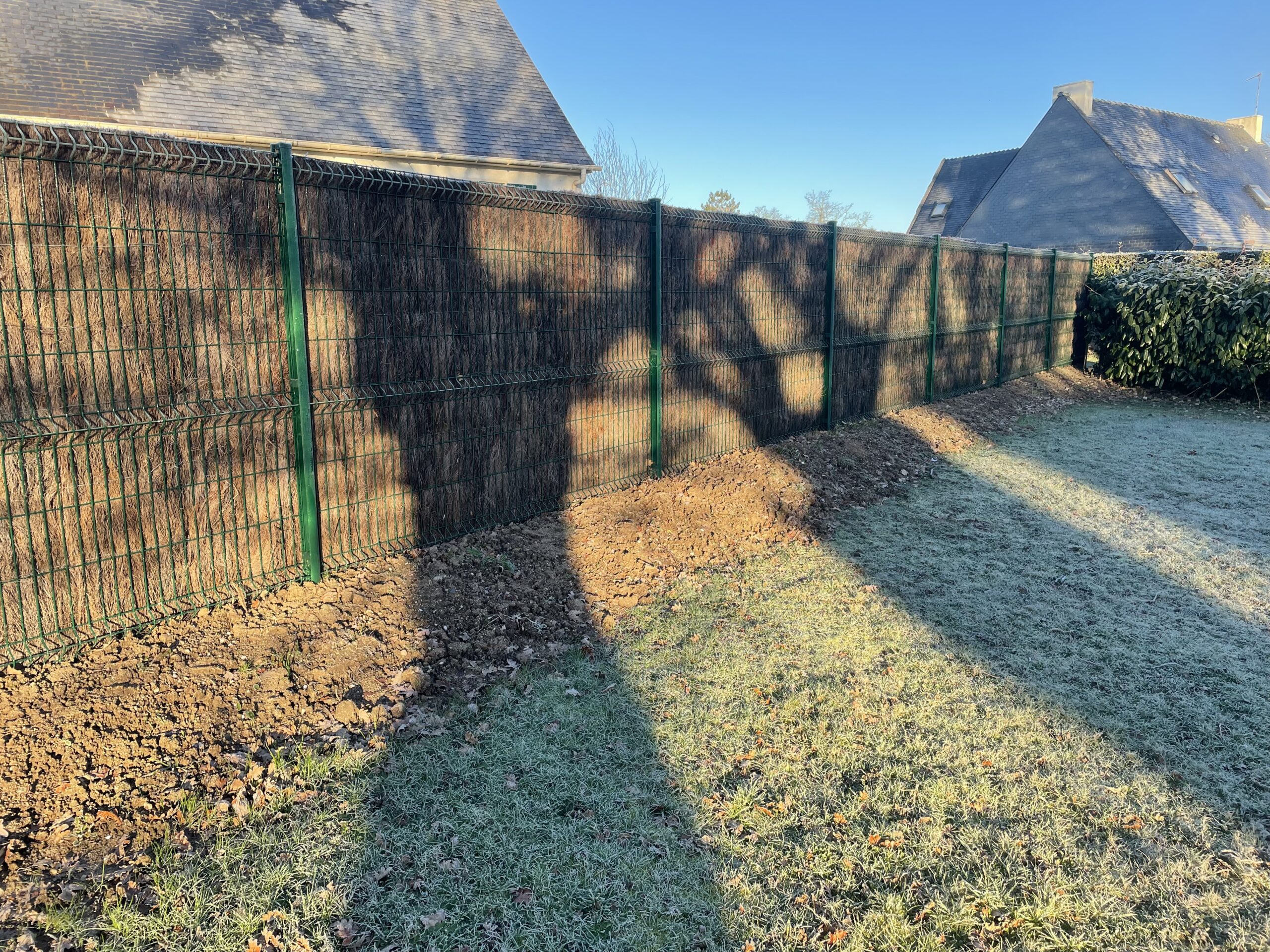 Pose de clôture + occultant canisse