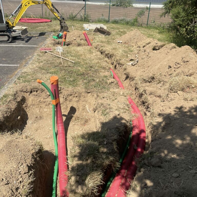 pose de réseau électrique